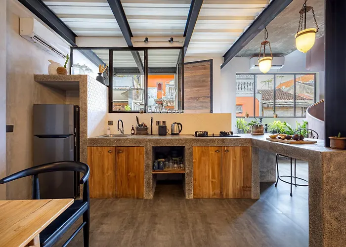 Officina 17 By Summerhouse Bali アパート